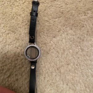 Origami owl leather wrap bracelet/ Crystal locket